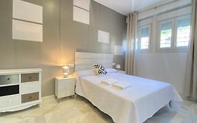 People Homes Clavel